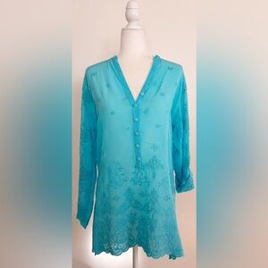 Johnny Was Zoya Tunic Tab Sleeves size Small Blue